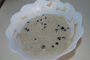 blueberry muffins-batter