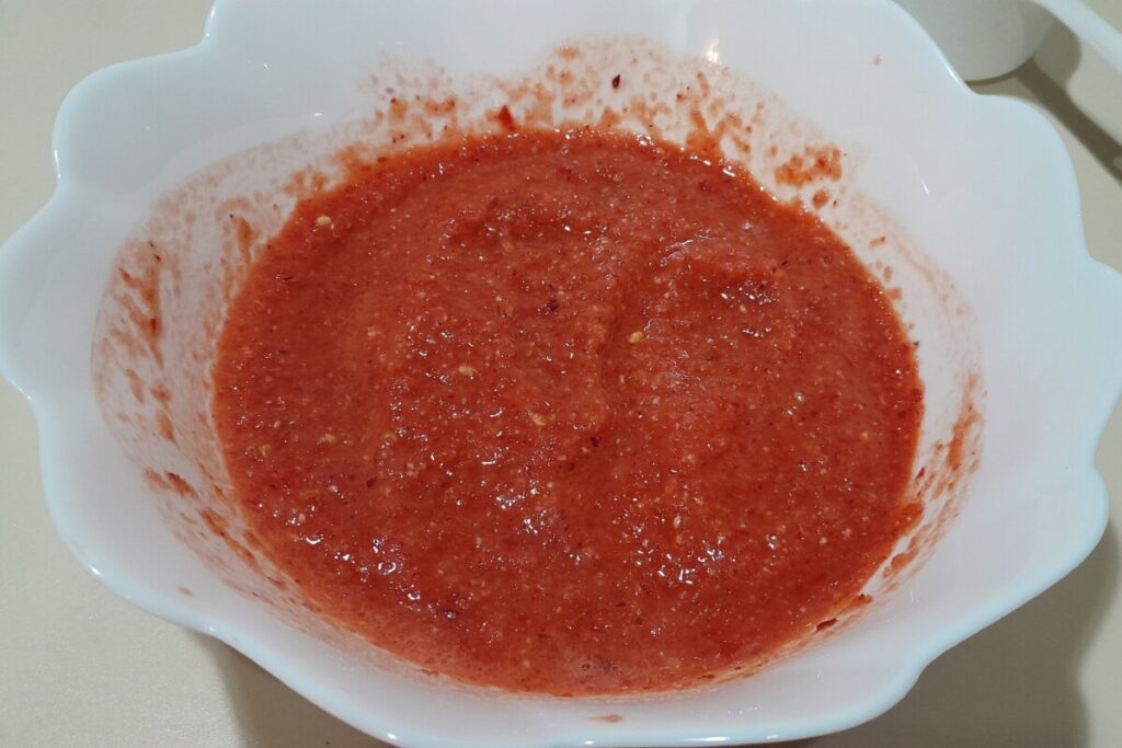 Mixture of tomatoes and bell pepper 