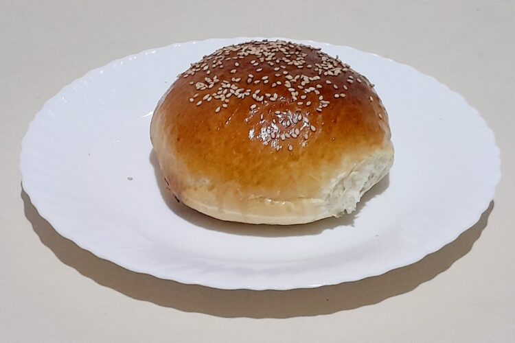 Minced beef bun