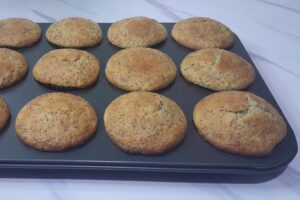 Lemon poppy seeds muffins